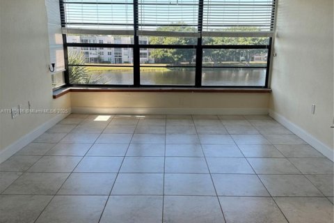 Copropriété à louer à Davie, Floride: 3 chambres, 128.67 m2 № 1974457 - photo 5