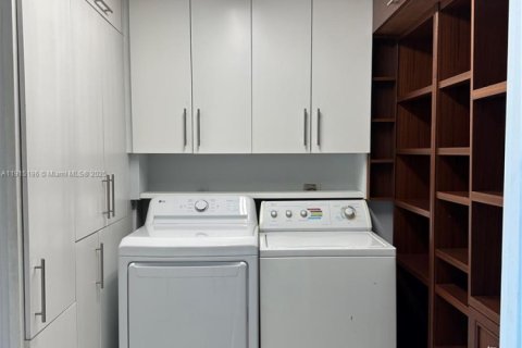 Copropriété à louer à Davie, Floride: 3 chambres, 128.67 m2 № 1974457 - photo 12