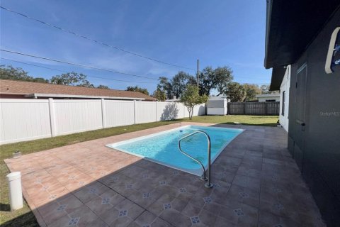 House in Kissimmee, Florida 3 bedrooms, 156.54 sq.m. № 2099726 - photo 25