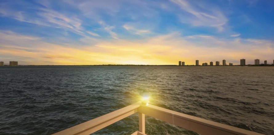 Condo in North Palm Beach, Florida, 2 bedrooms № 1009728