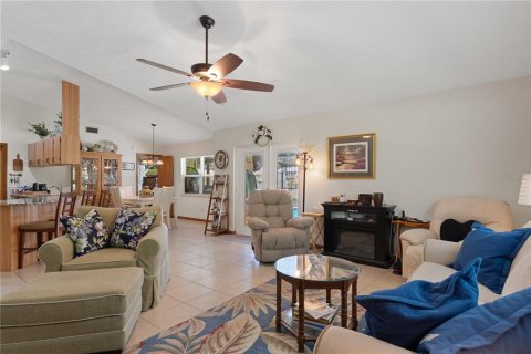 Villa ou maison à vendre à Inverness, Floride: 3 chambres, 125.05 m2 № 2389442 - photo 10