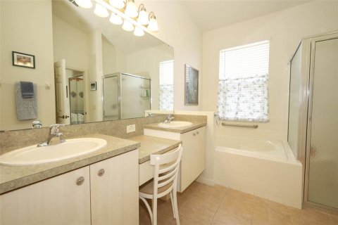 House in Clermont, Florida 2 bedrooms, 143.44 sq.m. № 1795615 - photo 20