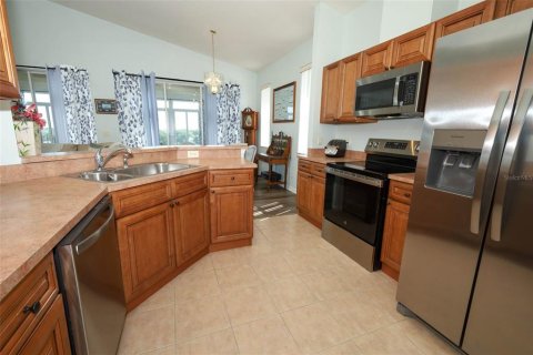 House in Clermont, Florida 2 bedrooms, 143.44 sq.m. № 1795615 - photo 13