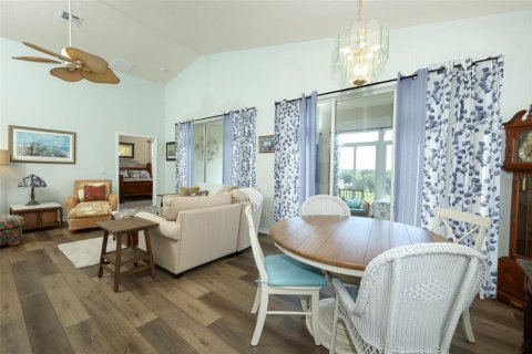 House in Clermont, Florida 2 bedrooms, 143.44 sq.m. № 1795615 - photo 15