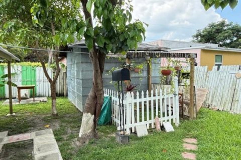 Villa ou maison à vendre à Miami, Floride: 4 chambres, 207.73 m2 № 1958490 - photo 6