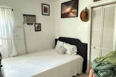 Villa ou maison à vendre à Miami, Floride: 4 chambres, 207.73 m2 № 1958490 - photo 10