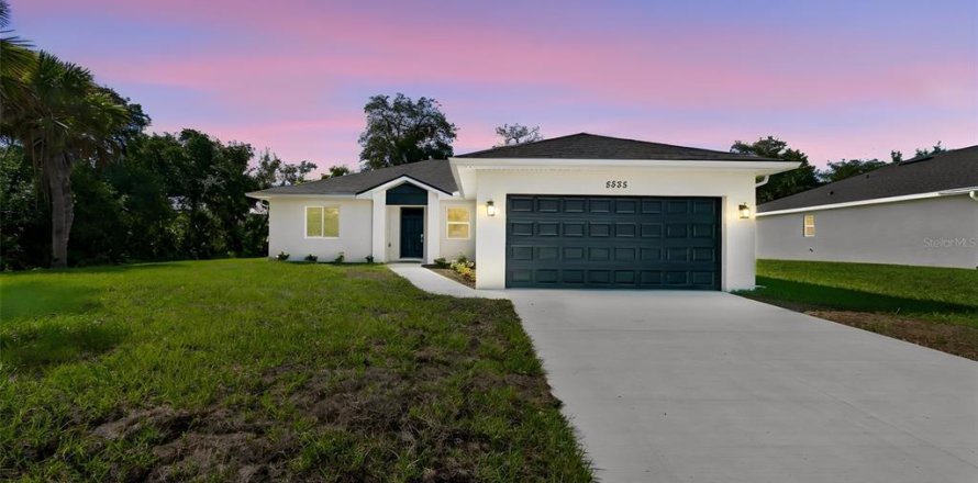 Villa ou maison à North Port, Floride 3 chambres, 126.72 m2 № 2419836