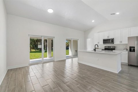 Villa ou maison à vendre à North Port, Floride: 3 chambres, 126.72 m2 № 2419836 - photo 4