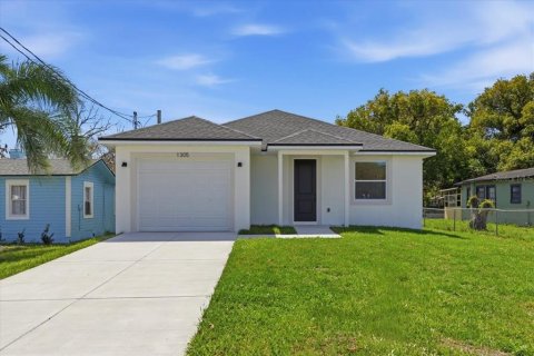 Villa ou maison à Lakeland, Floride 3 chambres, 131.83 m2 № 2431875