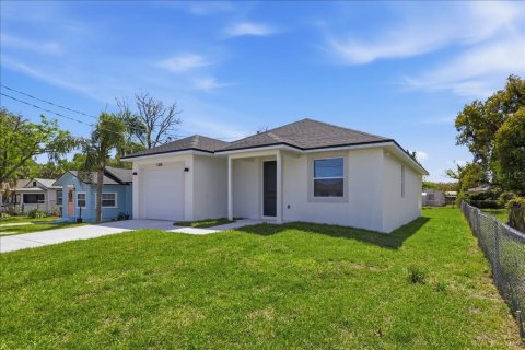 Villa ou maison à vendre à Lakeland, Floride: 3 chambres, 131.83 m2 № 2431875 - photo 4