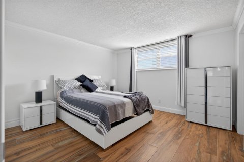 Condominio en venta en North Palm Beach, Florida, 1 dormitorio, 79.43 m2 № 2176684 - foto 8