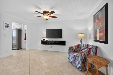 Condominio en venta en North Palm Beach, Florida, 1 dormitorio, 79.43 m2 № 2176684 - foto 17