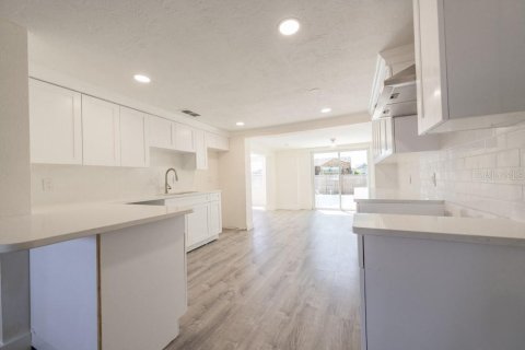 House in Hudson, Florida 3 bedrooms, 129.32 sq.m. № 1769595 - photo 21