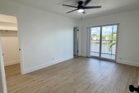 Apartamento en alquiler en North Palm Beach, Florida, 2 dormitorios, 1421.78 m2 № 2402021 - foto 5