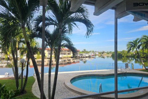 Apartamento en alquiler en North Palm Beach, Florida, 2 dormitorios, 1421.78 m2 № 2402021 - foto 3
