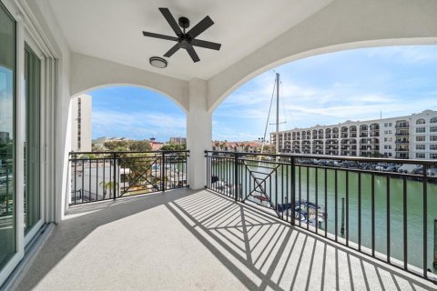 Condo in Clearwater, Florida, 3 bedrooms № 2195378 - photo 4