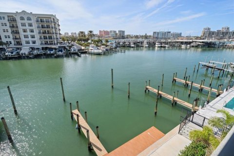 Condo in Clearwater, Florida, 3 bedrooms № 2195378 - photo 30