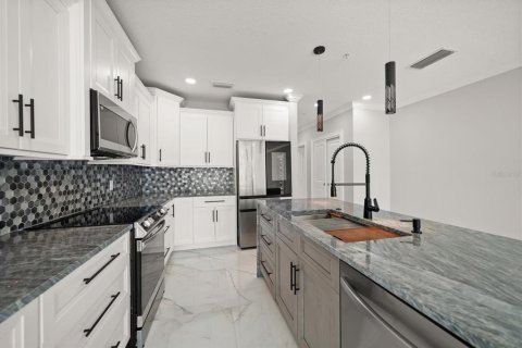 Condo in Clearwater, Florida, 3 bedrooms № 2195378 - photo 6