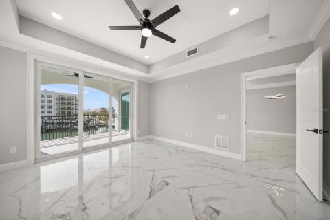 Condo in Clearwater, Florida, 3 bedrooms № 2195378 - photo 16