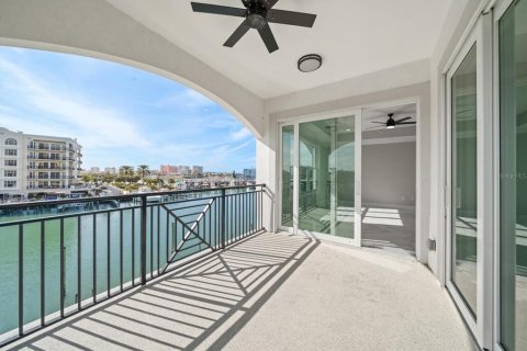 Condo in Clearwater, Florida, 3 bedrooms № 2195378 - photo 9
