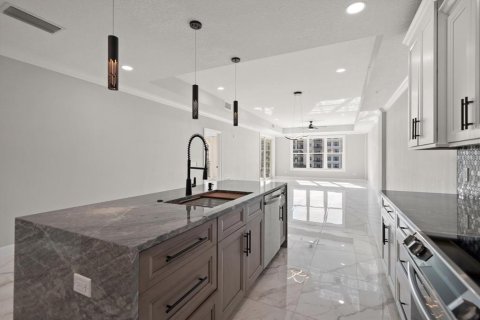 Condo in Clearwater, Florida, 3 bedrooms № 2195378 - photo 15