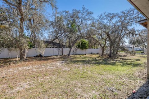 House in Kissimmee, Florida 3 bedrooms, 213.02 sq.m. № 2211328 - photo 7