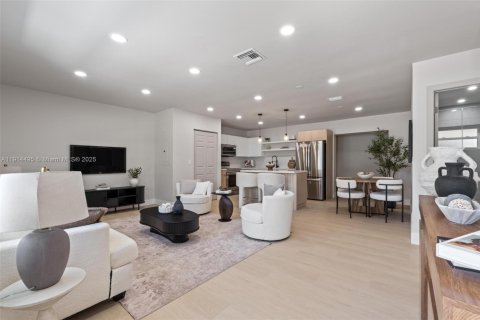 Villa ou maison à vendre à North Lauderdale, Floride: 4 chambres, 116.5 m2 № 1971852 - photo 5