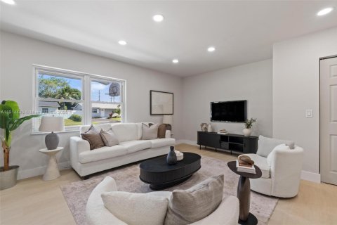 Villa ou maison à vendre à North Lauderdale, Floride: 4 chambres, 116.5 m2 № 1971852 - photo 7