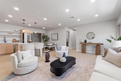 Villa ou maison à vendre à North Lauderdale, Floride: 4 chambres, 116.5 m2 № 1971852 - photo 4