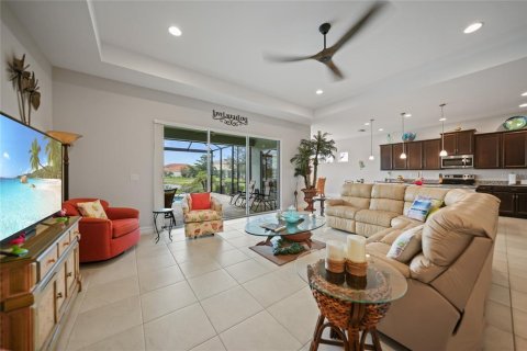 House in Punta Gorda, Florida 3 bedrooms, 205.87 sq.m. № 1586772 - photo 11