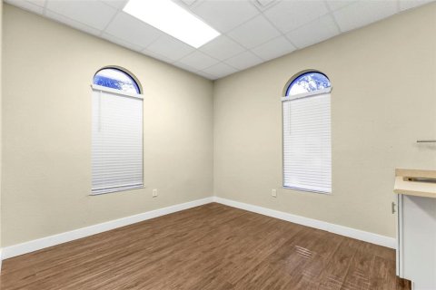 Immobilier commercial à louer à Port Charlotte, Floride № 1544805 - photo 18