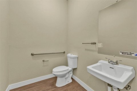 Immobilier commercial à louer à Port Charlotte, Floride № 1544805 - photo 30