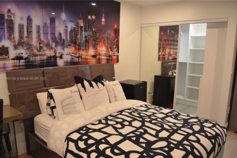 Townhouse in Doral, Florida 3 bedrooms, 159.05 sq.m. № 1689419 - photo 25