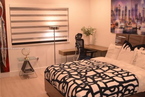 Townhouse in Doral, Florida 3 bedrooms, 159.05 sq.m. № 1689419 - photo 23