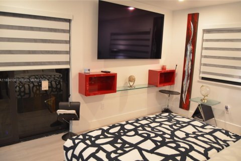 Townhouse in Doral, Florida 3 bedrooms, 159.05 sq.m. № 1689419 - photo 24