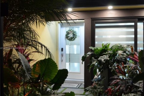 Townhouse in Doral, Florida 3 bedrooms, 159.05 sq.m. № 1689419 - photo 3
