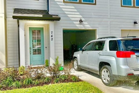Townhouse in Davenport, Florida 3 bedrooms, 146.79 sq.m. № 1722574 - photo 2