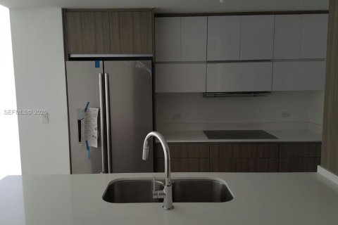 Copropriété à louer à Miami, Floride: 3 chambres, 139.82 m2 № 2170538 - photo 6