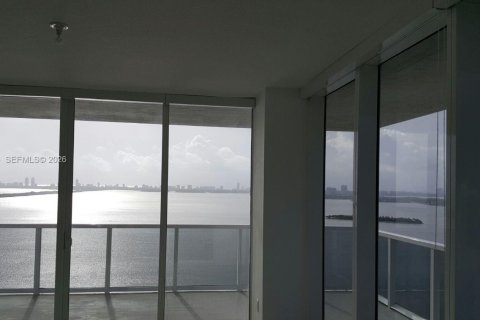 Copropriété à louer à Miami, Floride: 3 chambres, 139.82 m2 № 2170538 - photo 5