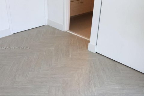 Copropriété à louer à Miami, Floride: 3 chambres, 139.82 m2 № 2170538 - photo 7