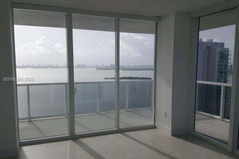 Copropriété à louer à Miami, Floride: 3 chambres, 139.82 m2 № 2170538 - photo 3