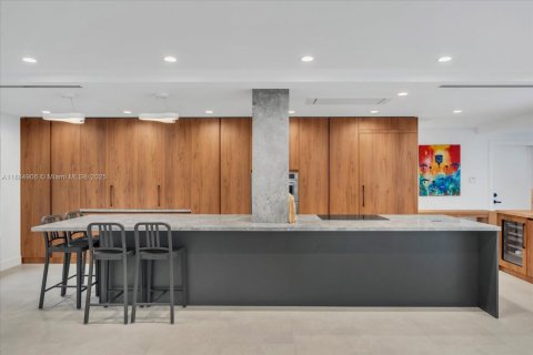 Casa en venta en Coral Gables, Florida, 5 dormitorios, 268.3 m2 № 1938639 - foto 6