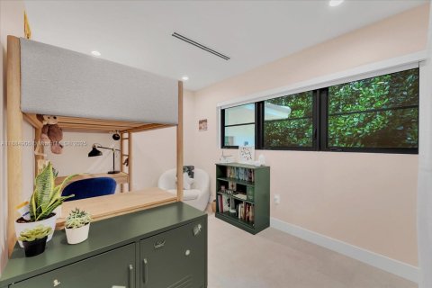 Casa en venta en Coral Gables, Florida, 5 dormitorios, 268.3 m2 № 1938639 - foto 21