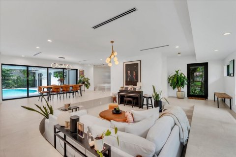 Casa en venta en Coral Gables, Florida, 5 dormitorios, 268.3 m2 № 1938639 - foto 4
