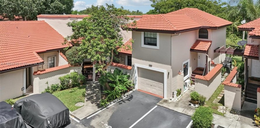 Touwnhouse à Plantation, Floride 3 chambres, 122.45 m2 № 1895959