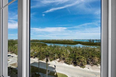 Copropriété à louer à Sarasota, Floride: 3 chambres, 301.19 m2 № 1869308 - photo 13