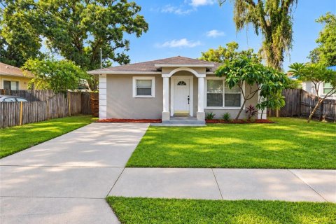 Villa ou maison à Tampa, Floride 3 chambres, 111.48 m2 № 2355681