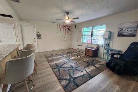 Villa ou maison à vendre à Avon Park, Floride: 2 chambres, 93.09 m2 № 2310179 - photo 8