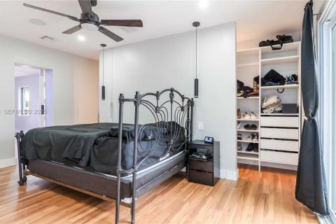 House in Fort Lauderdale, Florida 4 bedrooms, 123.84 sq.m. № 1989956 - photo 19