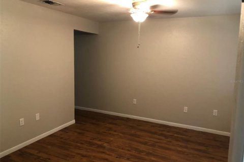 Adosado en alquiler en Gainesville, Florida, 2 dormitorios, 91.04 m2 № 1901160 - foto 5